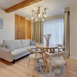 Merwede Residence - 100 Metrow Od Plazy By Downtown Apartments